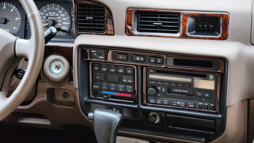 Почти новый Land Cruiser 80 оценили дороже 130 000 долларов