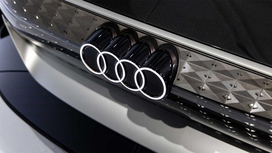 Показан Audi Skysphere как наследник Horch 853