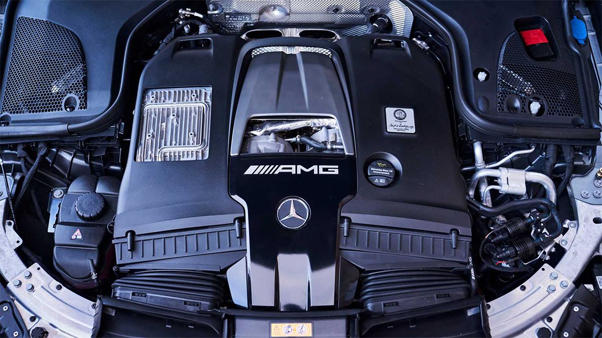 Mercedes-Benz ограничил продажу машин с V8 в США