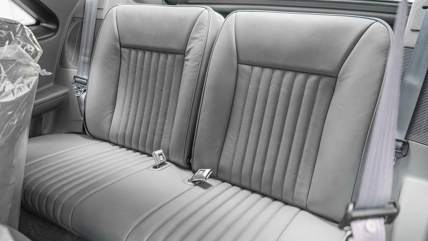 Ford Mustang из 1990-х продают по цене нового Porsche 911 Carrera 4S