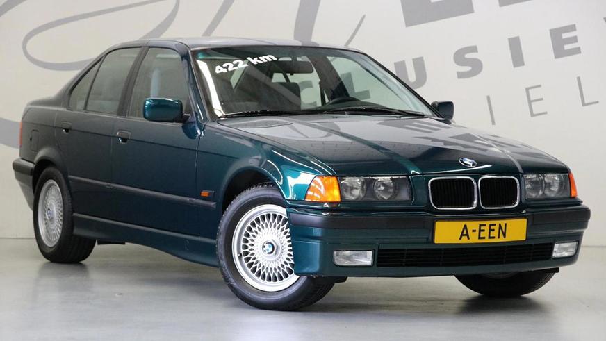 Новый BMW 320i (E36) нашли в автосалоне. Его оценили в 51 500 евро