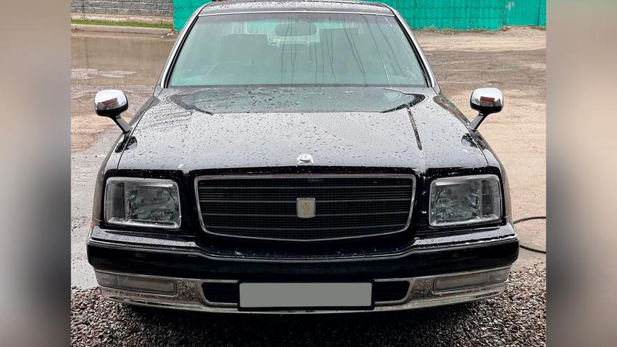 На Kolesa.kz продают редкий Toyota Century за 30 млн тенге