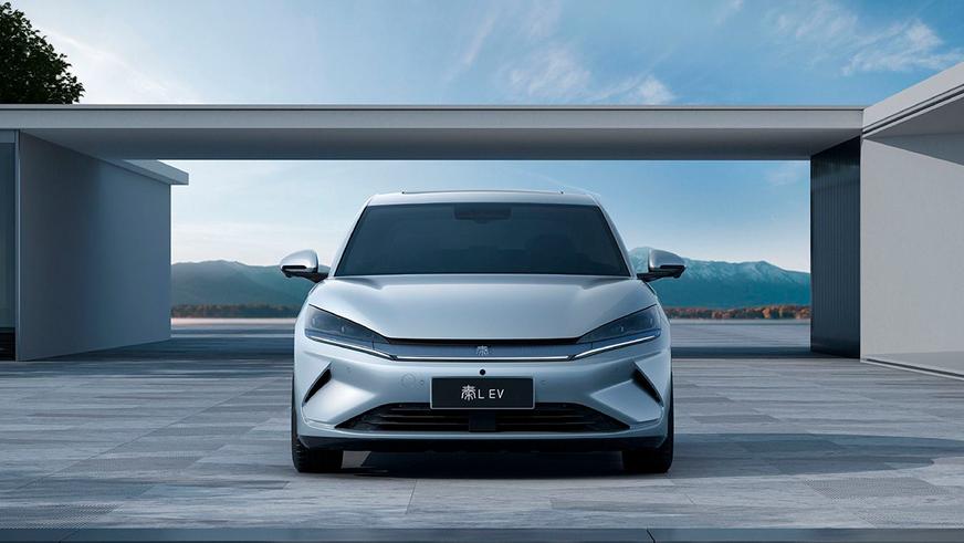 BYD готовит новый электроседан