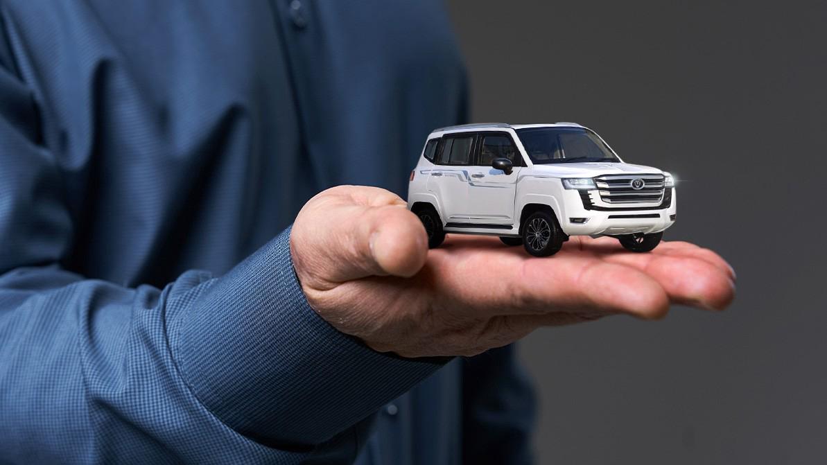 Дорогая, я уменьшил Land Cruiser!