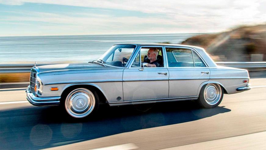 mb-300sel-2Mercedes-Benz 300 SEL из 1970-х оснастили мотором от Corvette