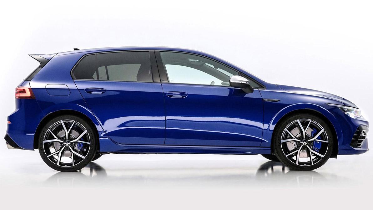 Дебютировал VW Golf R нового поколения