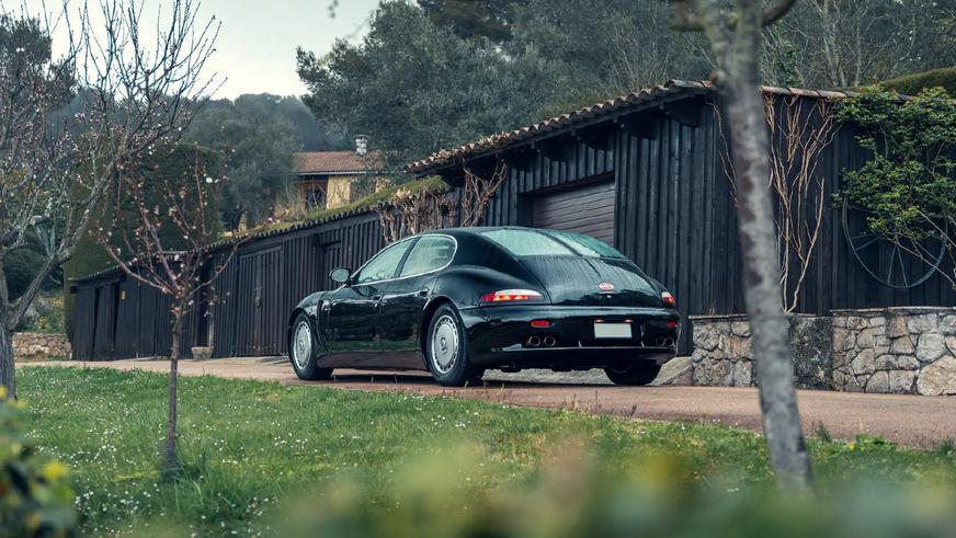 Редчайший Bugatti EB112 пустят с молотка
