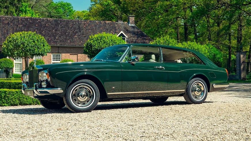 Старый Rolls-Royce Corniche стал необычным универсалом