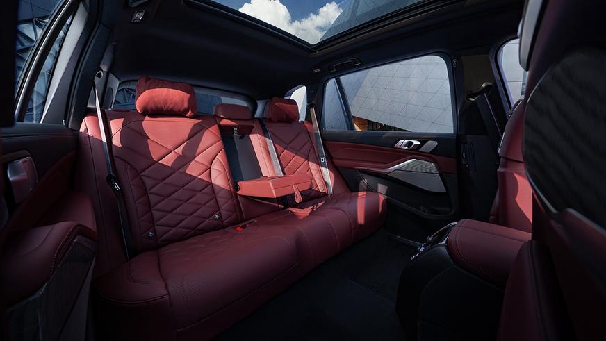 BMW спешно обновила длиннобазный X5 для Китая