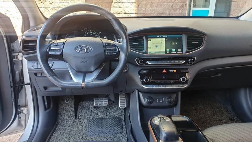 Электромобили на Kolesa.kz. Что есть в продаже