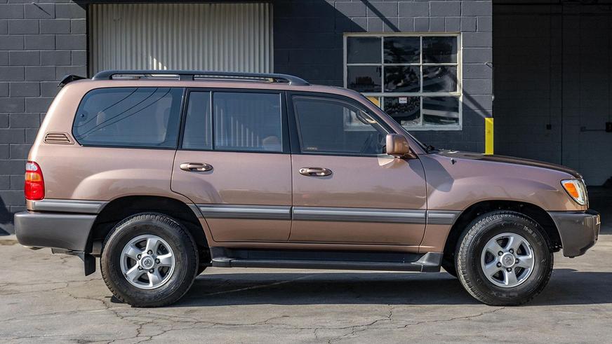 Во сколько оценят Land Cruiser 100 почти без пробега