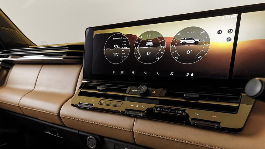 Новый Pajero уже отбивает клиентов у LC Prado