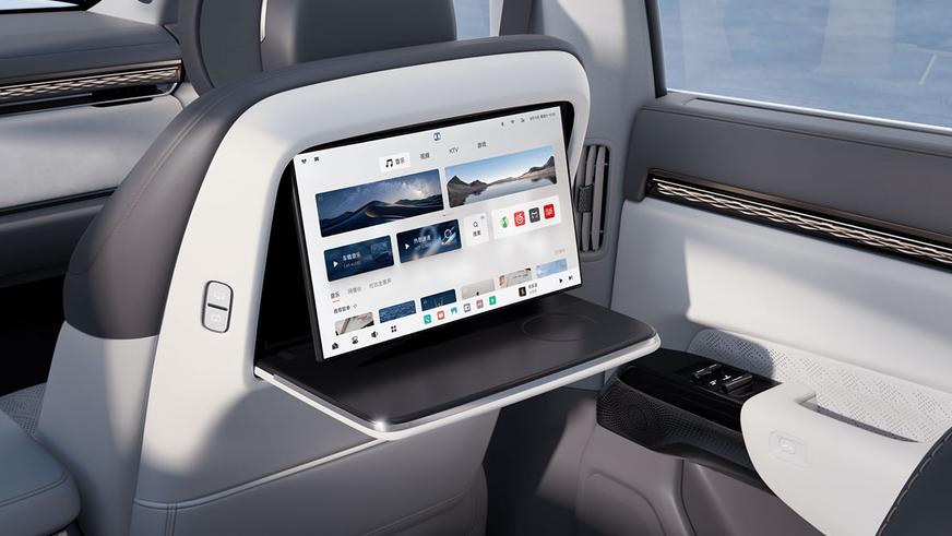 Представлен семейный электрокроссовер Zeekr 7X