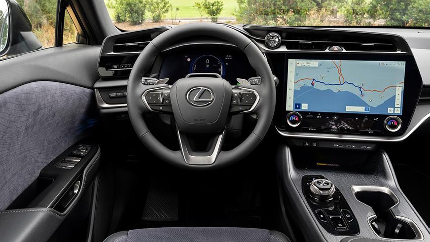 Lexus привезёт в Казахстан электромобиль RZ