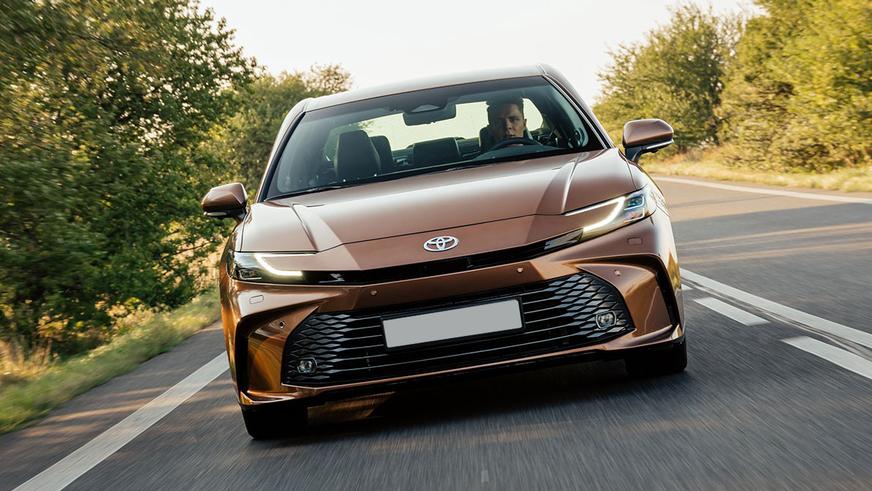 Официальная Toyota Camry 80 в Казахстане: сколько стоит?