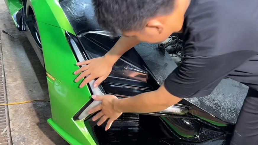 Реплику Lamborghini из старого Nissan создали во Вьетнаме