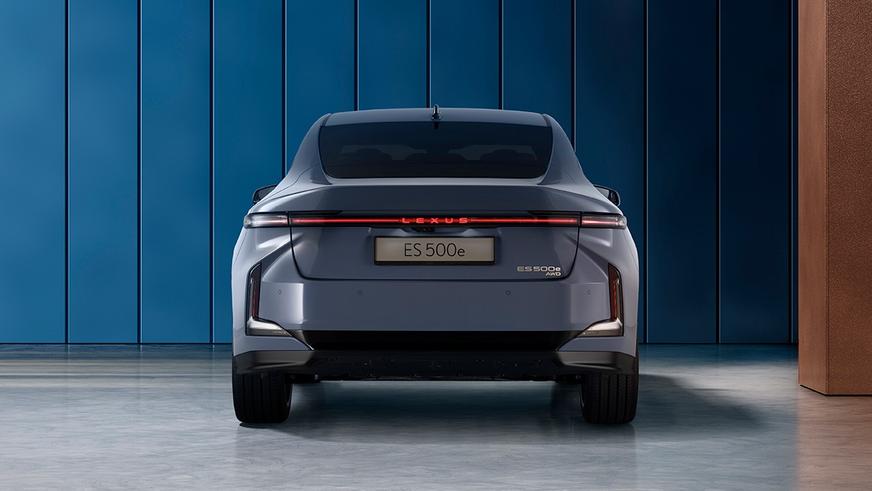 Сколько стоит новый Lexus ES в Казахстане