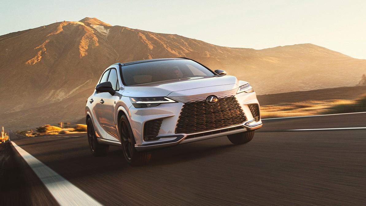 Жаңа Lexus RX 2.4 литрлік турбомотормен жүреді