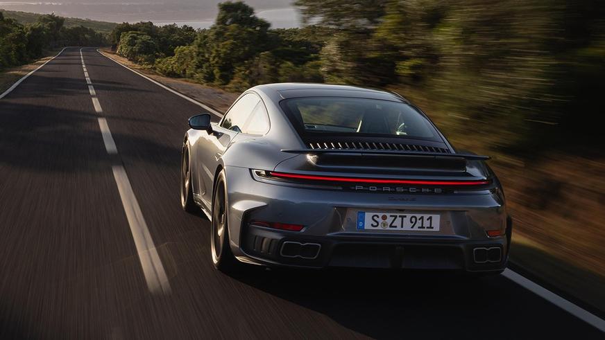 Porsche 911 Turbo S обновился и стал сверхмощным гибридом