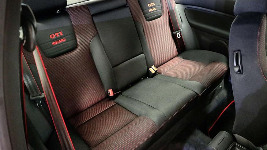 В Англии выставили на продажу VW Golf IV «в масле»