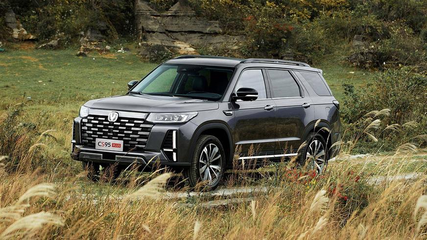 Changan анонсировала две новинки для Казахстана: кроссовер и пикап