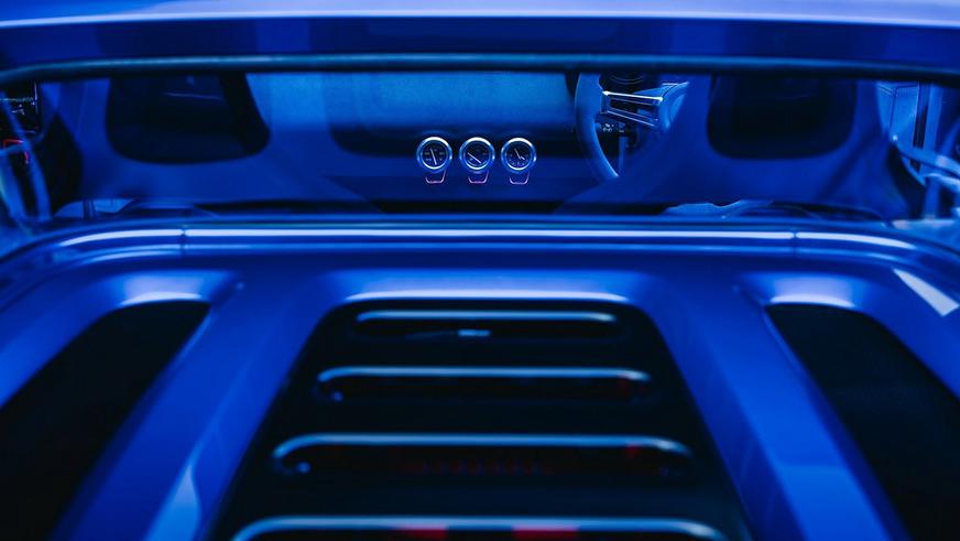 Классический Ferrari превратили в карбоновый рестомод