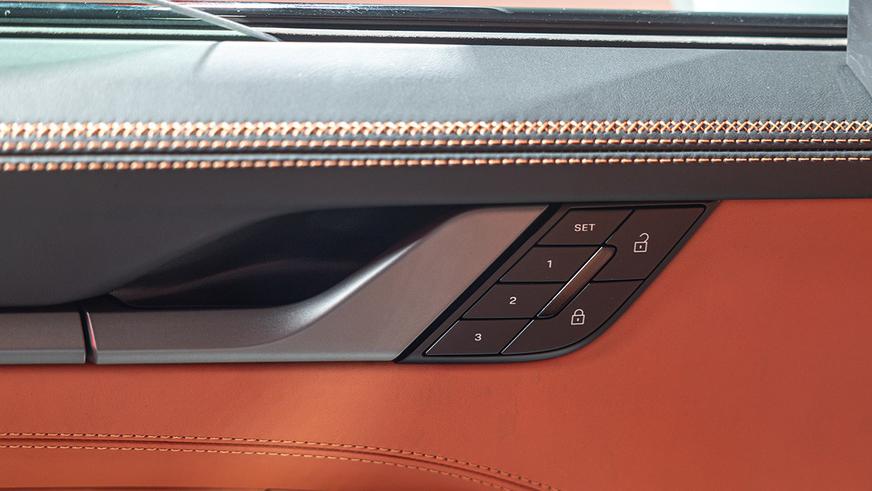 Обновлённый Porsche 911 прибыл в Казахстан