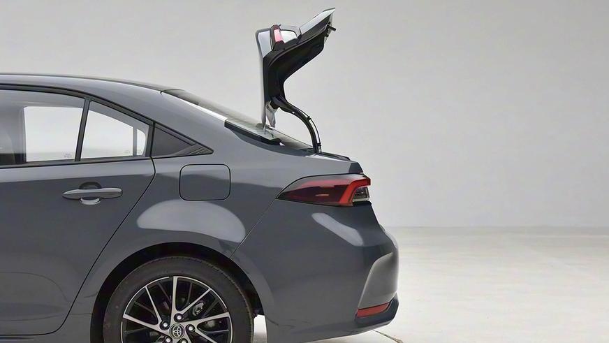 Обновлённая Toyota Corolla вышла на рынок Китая