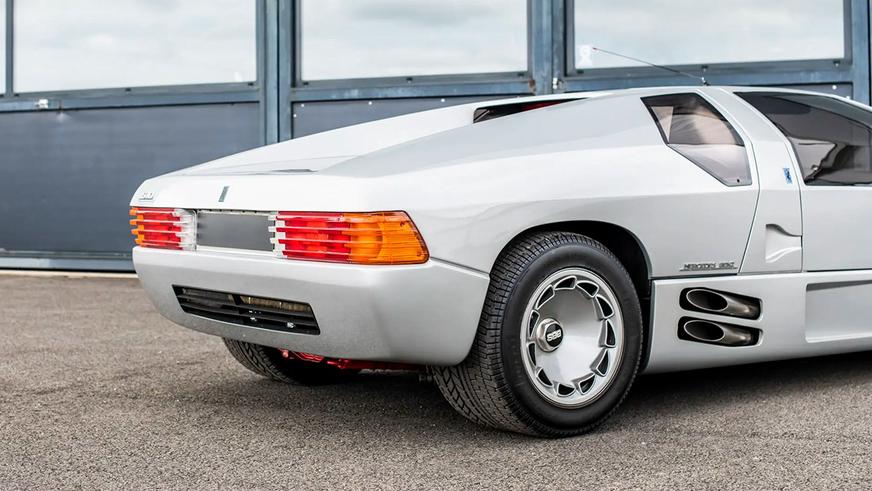 С молотка уйдёт забытый немецкий спорткар Isdera от дизайнера Porsche и Mercedes