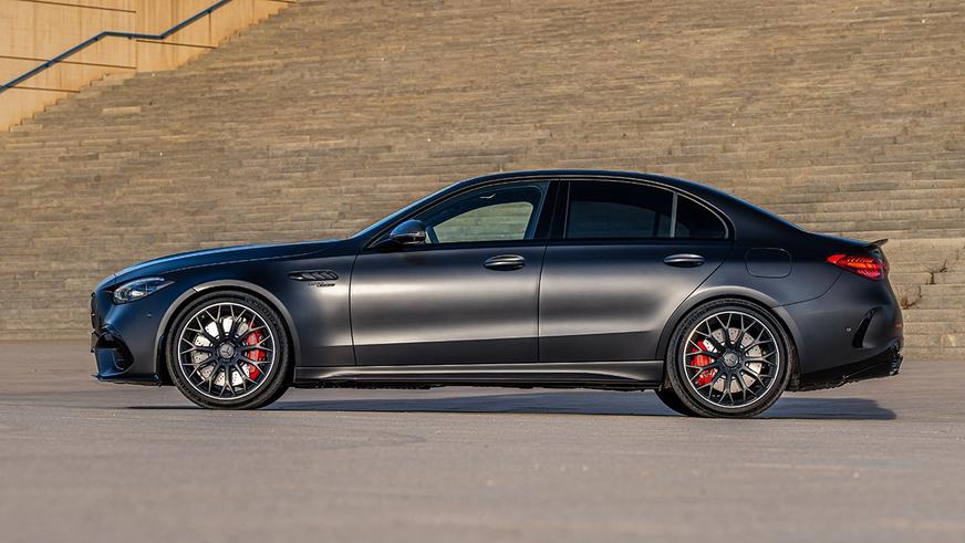 Mercedes-Benz C-класқа V8-ді қайтарады