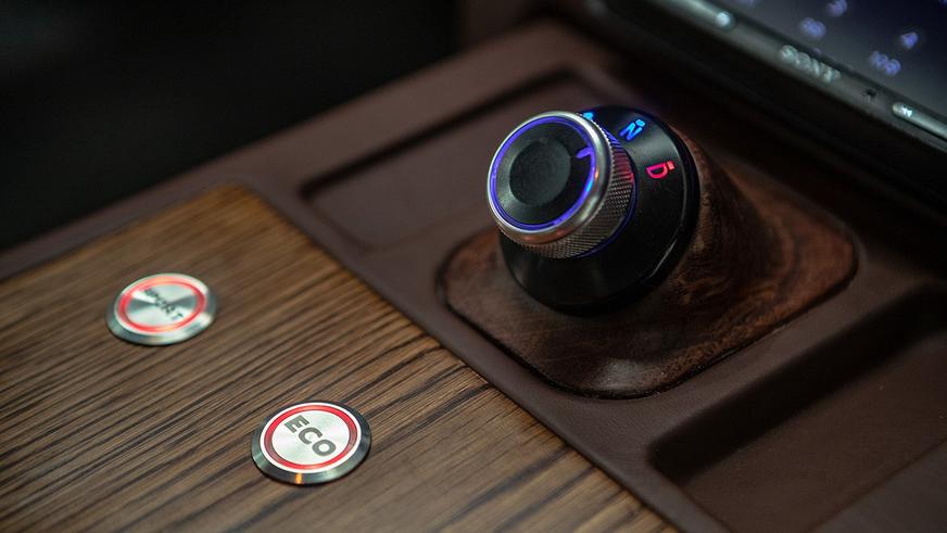 Старый Range Rover превратили в рестомод с мотором от Tesla