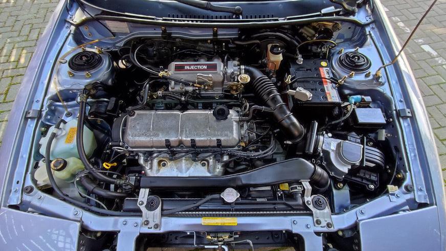 Польшада шыққанына 34 жыл болған Mazda 323F сатылады