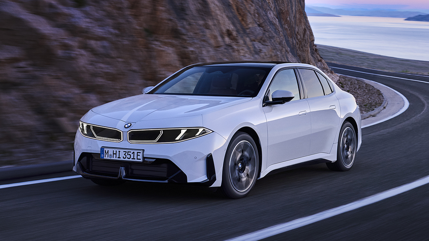 BMW начала принимать заказы на i3 раньше времени