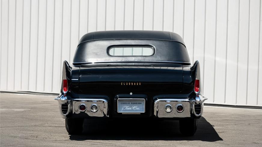 Экстравагантный Cadillac Eldorado продали за полмиллиона долларов