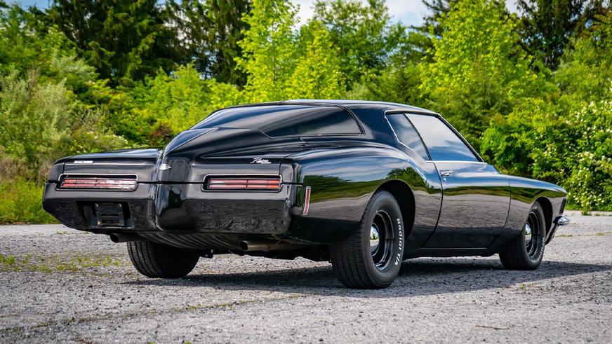 Buick Riviera 1971 года — сзади почти бэтмобиль и недорого