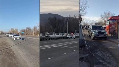 Робот Актуализация Крыша 1 объявление - Қайырлы күн! Менің атым Мадина, krisha.kz-тен қоңырау шалып тұрмын. …. мекенжайындағы Х бөлмелі пәтерді сату туралы хабарландыруыңыздың мерзімін ұзартқыңыз келе ме? Повторный вопрос - Кrisha.kz-тен қоңырау шалып тұрмыз, …. хабарландыру мерзімін тегін ұзартқыңыз келе ме? Ответ пользователя Да - Жарайды, хабарландыру мерзімі ұзарады. Күніңіз жақсы өтсін, сау болыңыз! Нет - Жарайды, хабарландыруды архивке жібереміз. Күніңіз жақсы өтсін, сау болыңыз! Негатив - Мазалағанымыз үшін кешіріңіз, күніңіз жақсы өтсін, сау болыңыз. Несколько объявлений - Қайырлы күн! Менің атым Мадина, krisha.kz-тен қоңырау шалып тұрмын. …. мекенжайындағы Х бөлмелі пәтерді сату туралы хабарландыруыңыздың мерзімін ұзартқыңыз келе ме? Повторный вопрос - Кrisha.kz-тен қоңырау шалып тұрмыз, …. хабарландыру мерзімін тегін ұзартқыңыз келе ме? Ответ пользователя Да -Жарайды, хабарландырудың мерзімі ұзарды. Нет -Жарайды, хабарландыруды архивке жібереміз. Другие объявления -Мхм, ал ____ хабарландыруыңыз ше? ( 2-4 рет) -Тамаша! Активті хабарландырулардың мерзімін ұзартып, қалғанын архивке көшірдік. Мәлімет үшін рақмет. Күніңіз жақсы өтсін, сау болыңыз! Робот Добби модерация Приветствие - Сәлеметсіз бе! Менің атым Адель, krisha.kz-тен қоңырау шалып тұрмын. …. әлі жаға беріп/сатып жатырсыз ба? Повторный вопрос - Кrisha.kz-тен қоңырау шалып тұрмыз, … хабарландыруыңыз активті ме? Ответ да -Мхм, мәліметіңізге рақмет, хабарландыру сайтта қалады. Күніңіз жақсы өтсін, сау болыңыз! Ответ нет -Мхм, мәліметіңізге рақмет, хабарландыру архивке кетеді. Күніңіз жақсы өтсін, сау болыңыз! Негатив - Сізді түсіндім, мазаңызды алғаным үшін кешіріңіз. Күніңіз жақсы өтсін, сау болыңыз! Неудобно говорить - Жарайды, кейінірек қоңырау шаламыз. Сау болыңыз!