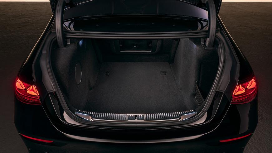 Обновлённый S-Class представлен официально