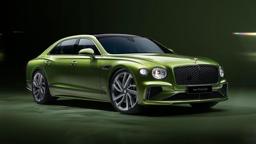 Седан Bentley Flying Spur стал мощным гибридом с V8