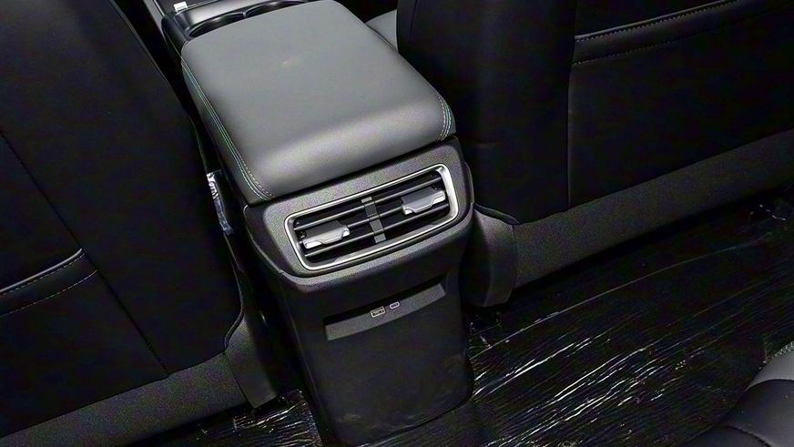 BYD улучшил гибридный седан Qin L. Известны цены