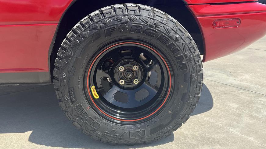 Родстер Mazda MX-5 подготовили к бездорожью и выставили на аукцион