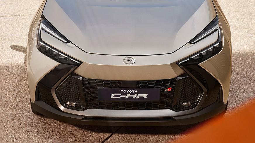 Дизайнерский кроссовер Toyota C-HR сменил поколение