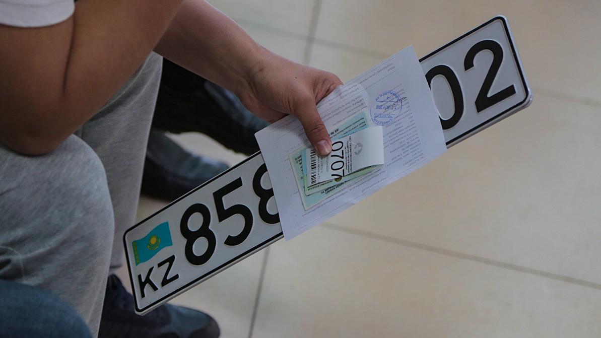 Төтенше жағдай кезінде көлікті қалай тіркейді