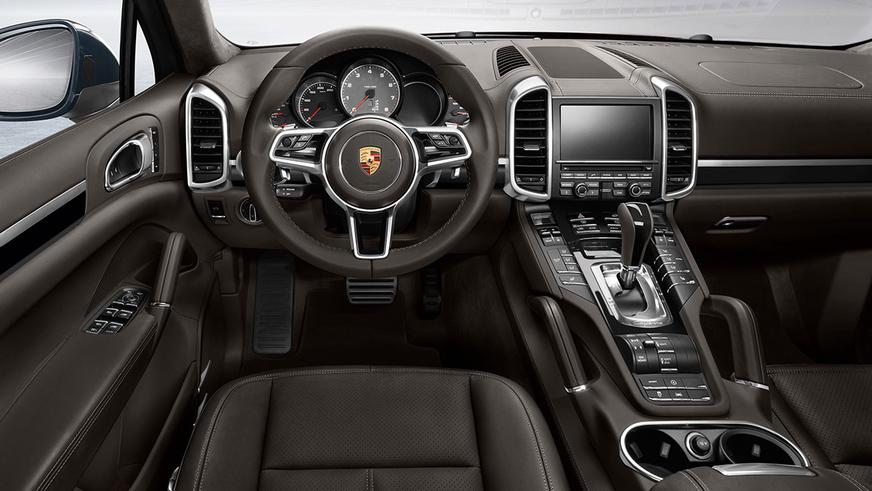 Porsche Cayenne 20 лет: сравниваем первое и третье поколение