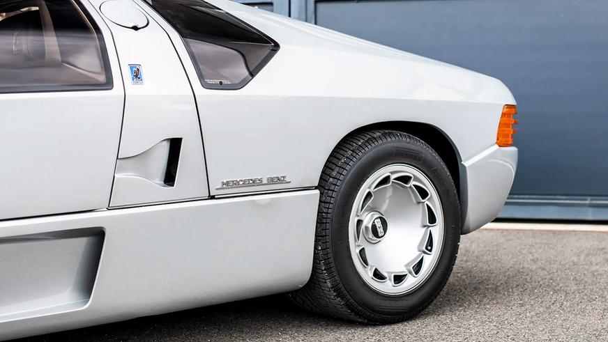 С молотка уйдёт забытый немецкий спорткар Isdera от дизайнера Porsche и Mercedes