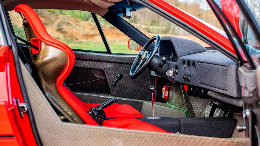 Ferrari F40 легенды F1 Алена Проста оценили в 3 млн евро