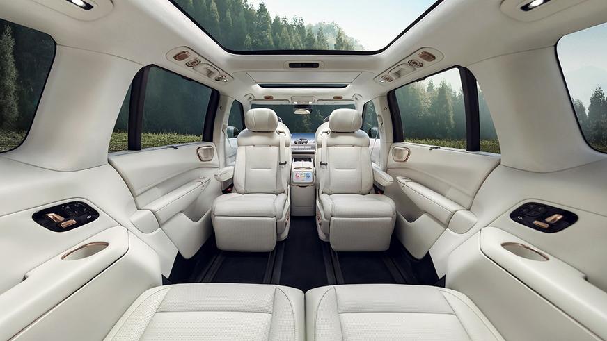 Кроссовер Lynk & Co 900 будут продавать в РК официально