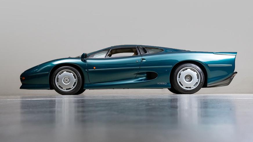 С молотка уйдёт самый быстрый суперкар 1990-х — он практически новый