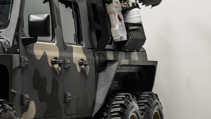 Jeep Gladiator превратили в суровый шестиколёсник для путешествий