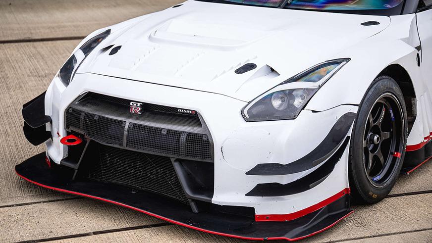 На продажу выставят Nissan GT-R из фильма про гонки. Но это не «Форсаж»