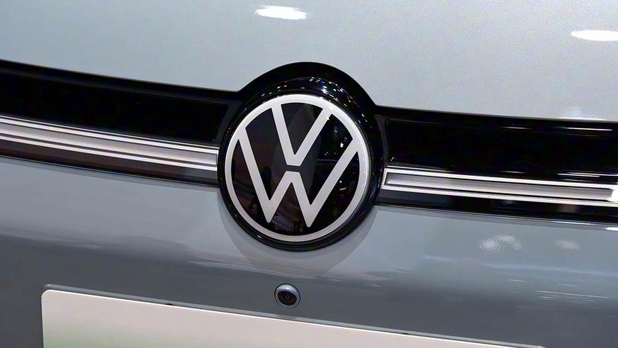 Volkswagen пообещал сделать Passat гибридом в Китае